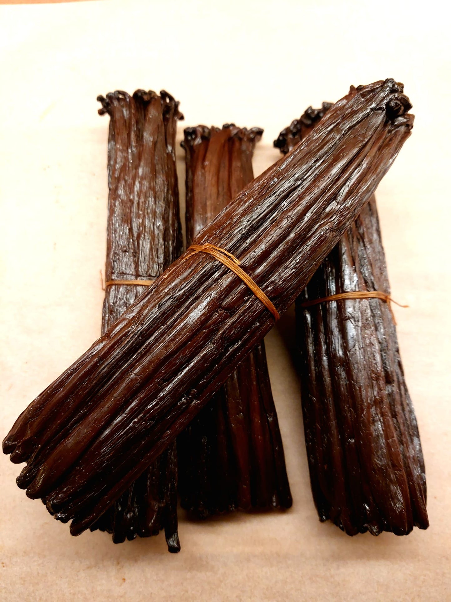 ‘Grade A’ Madagascan Bourbon Vanilla Pods (1 Kg)